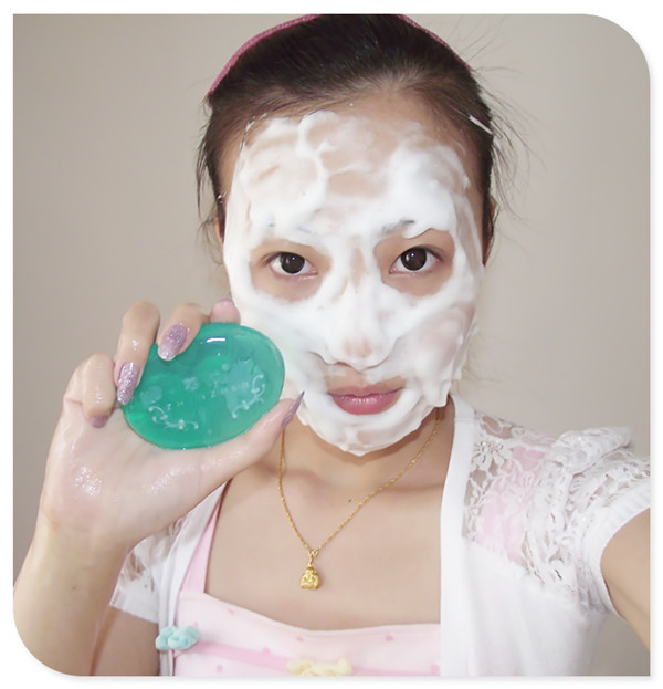 洗面奶怎么用才正确（洗面奶怎么用才正确方法12岁）