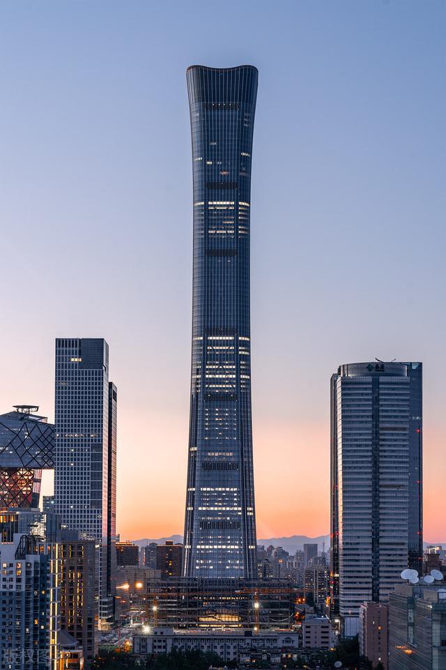 中国第一高楼多少米（中国第一高楼几层）