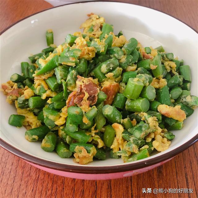 芦笋炒鸡蛋（芦笋炒鸡蛋的正确步骤）